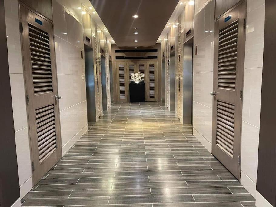 Shore 1 & 3 Residences Moa 1Br With Balcony By Darpm Manila Exterior photo