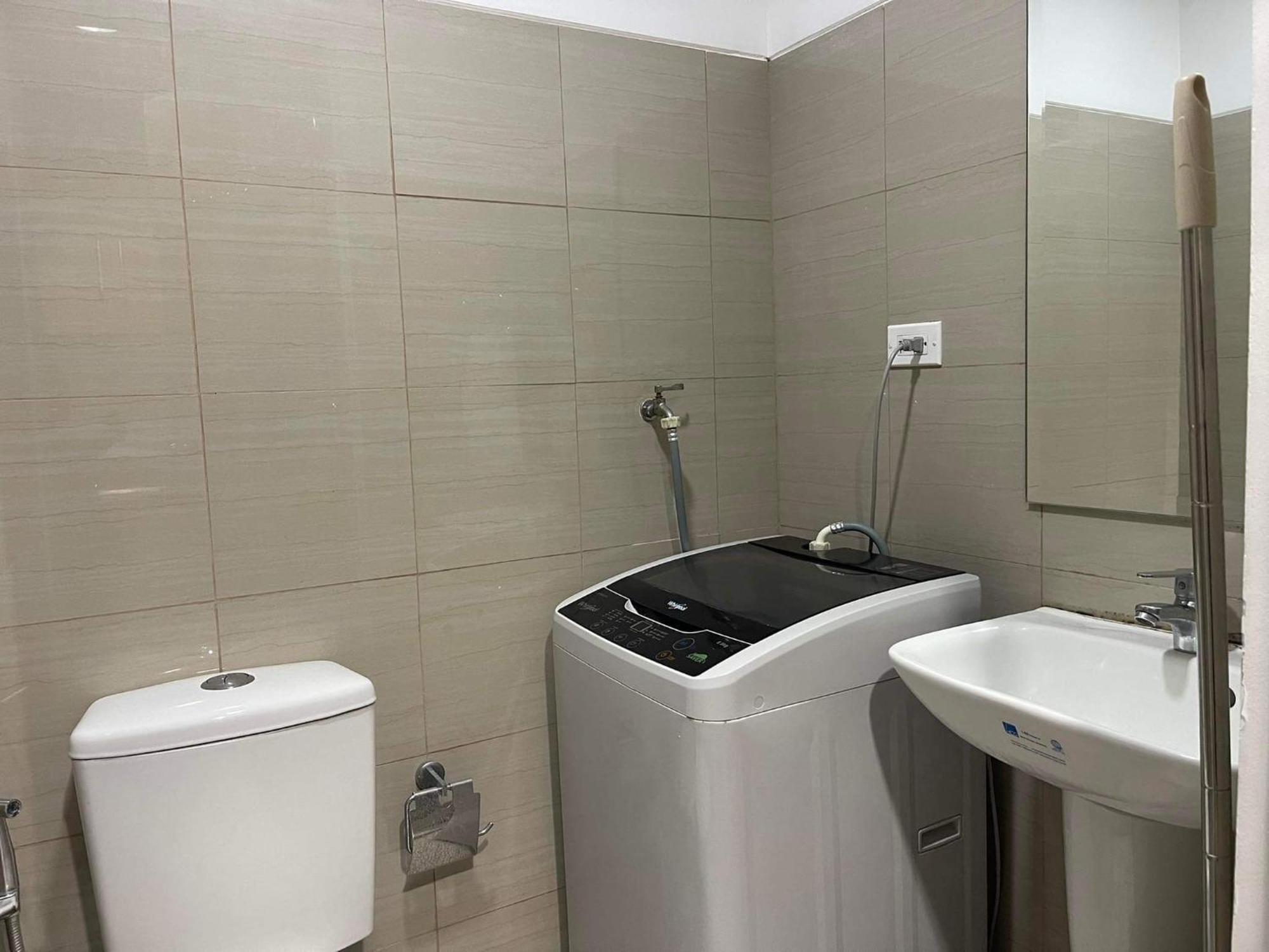 Shore 1 & 3 Residences Moa 1Br With Balcony By Darpm Manila Exterior photo