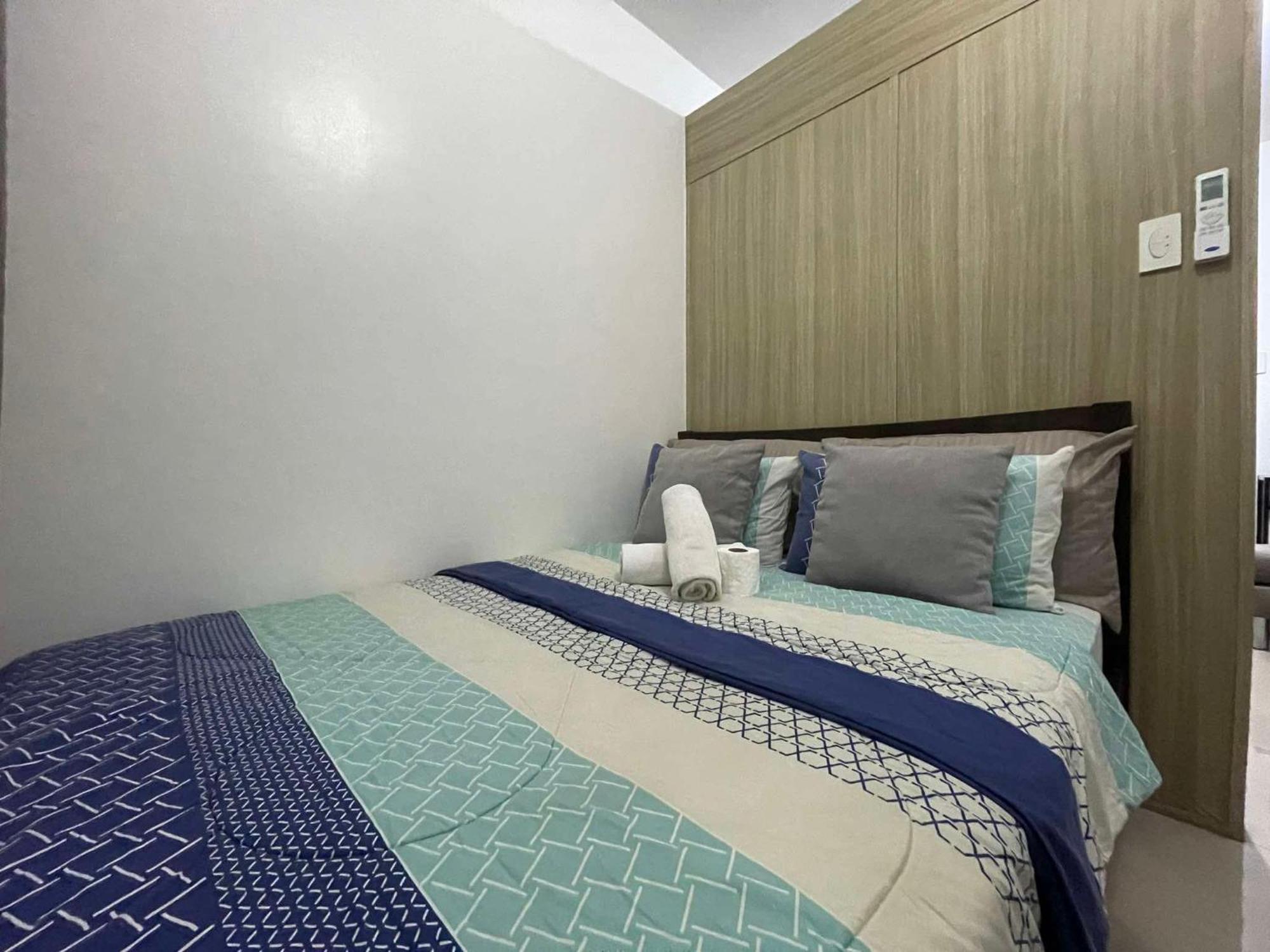 Shore 1 & 3 Residences Moa 1Br With Balcony By Darpm Manila Exterior photo